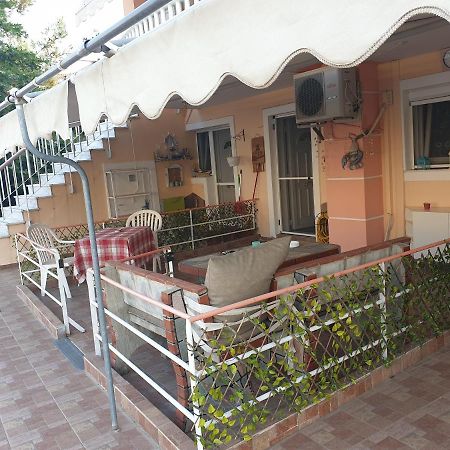 Anna Apartments Nea Peramos  Ngoại thất bức ảnh
