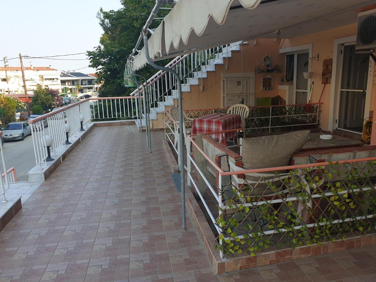 Anna Apartments Nea Peramos  Ngoại thất bức ảnh