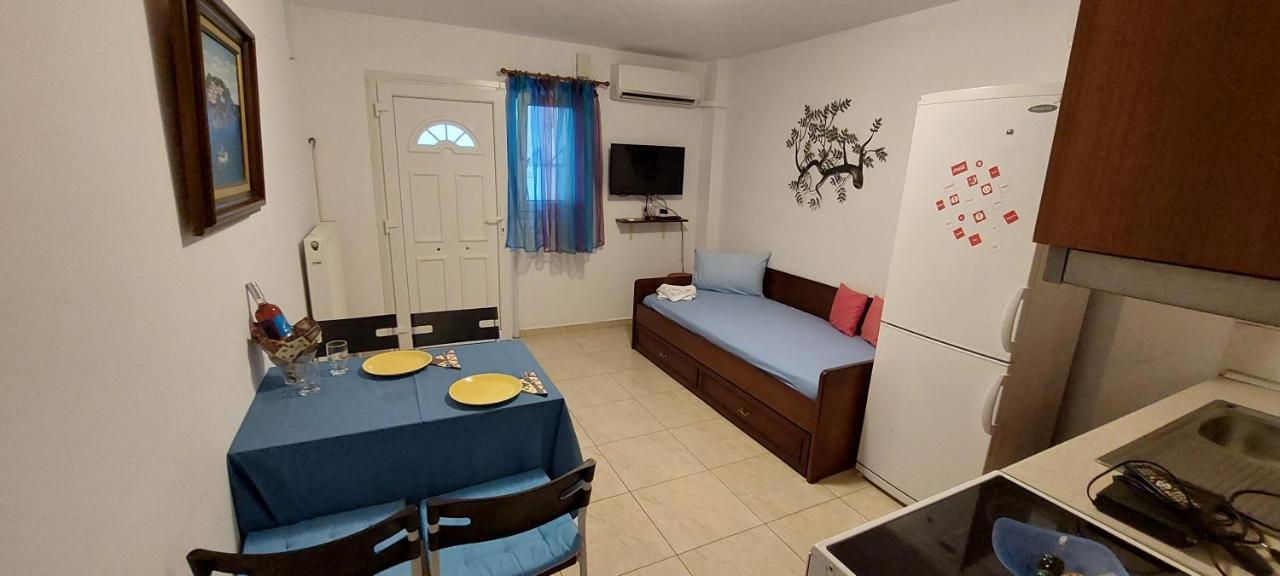 Anna Apartments Nea Peramos  Ngoại thất bức ảnh